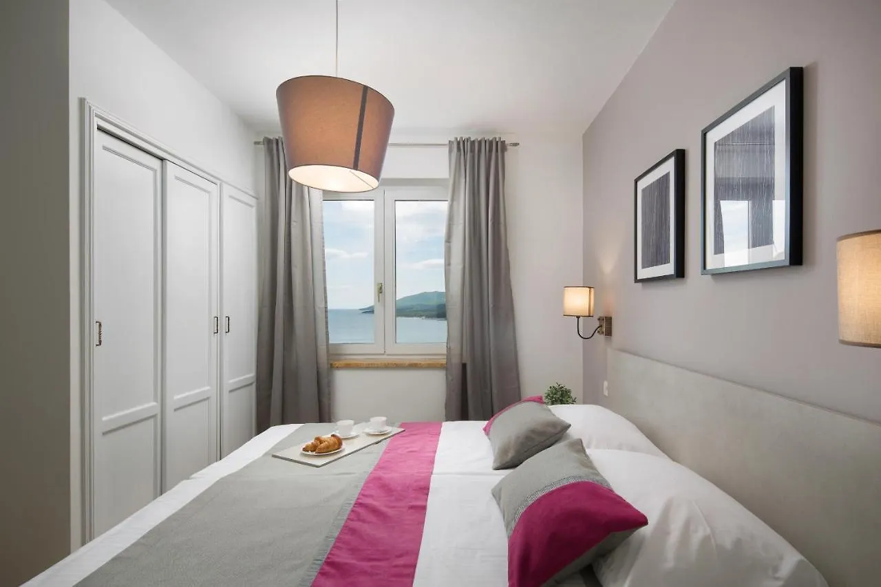 Apartments With A Parking Space Rabac, Labin - 3015 クロアチア