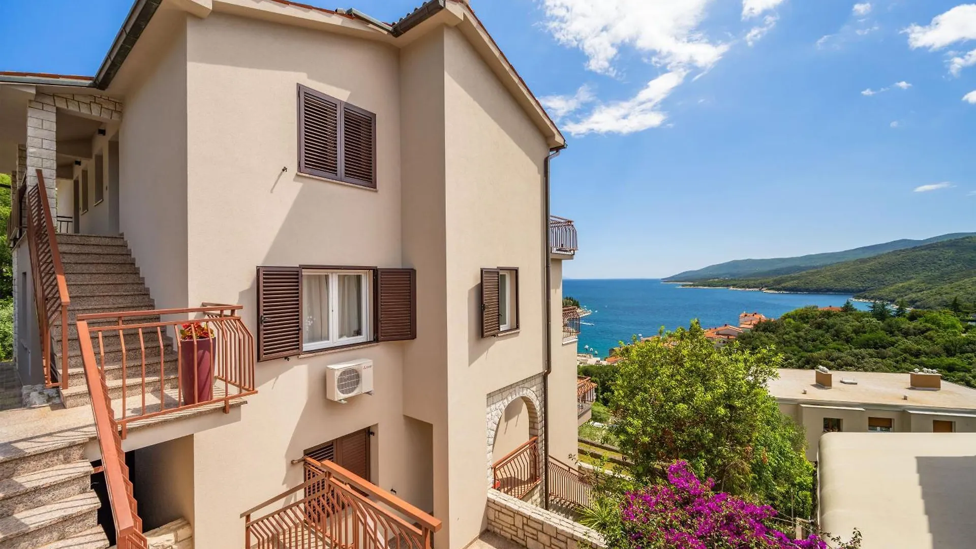 Apartments With A Parking Space Rabac, Labin - 3015 クロアチア